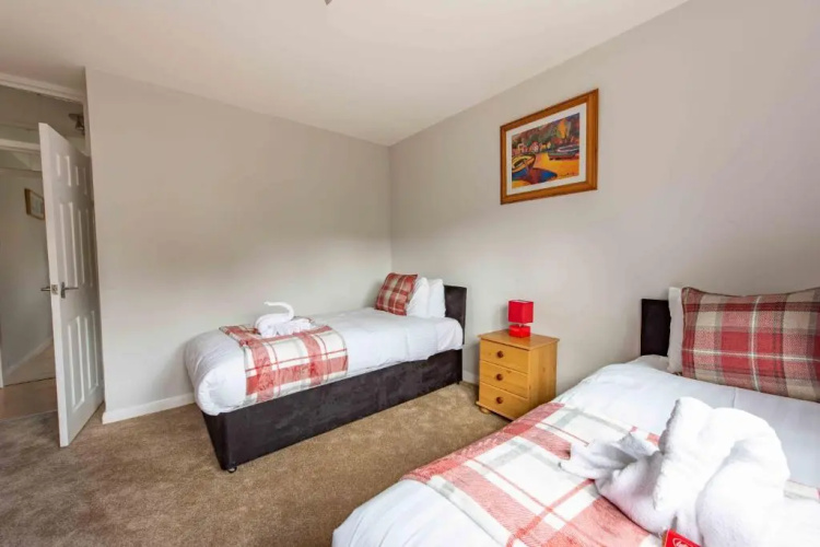 PREMIER - Hamilton Apartment
