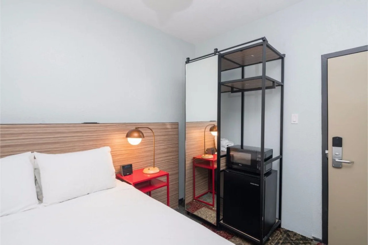 Minna Hotel