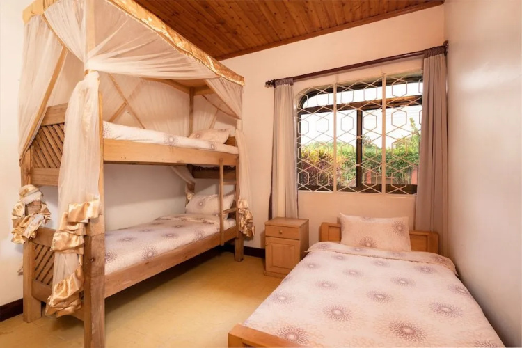 Footprints Hostel
