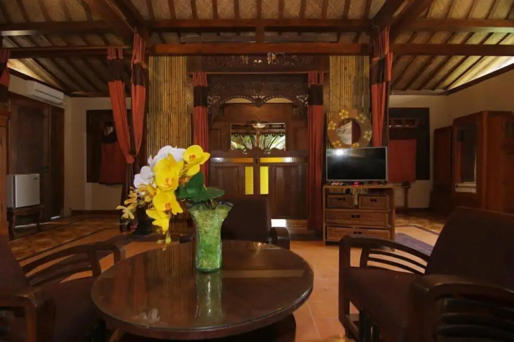 Bedhot Homestay