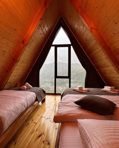 moni suit bungalow