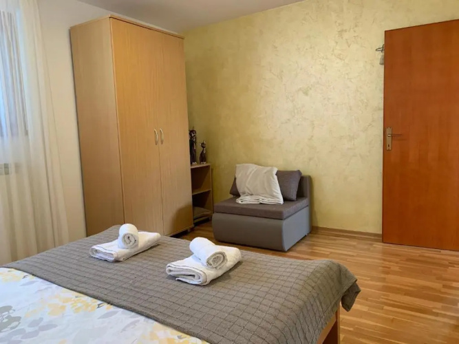 Apartments Leone