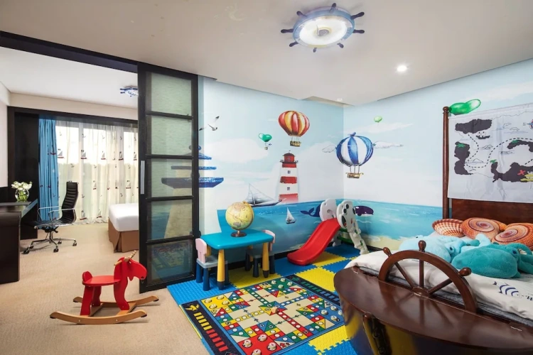 Double Junior Suite Living Area Kid Theme