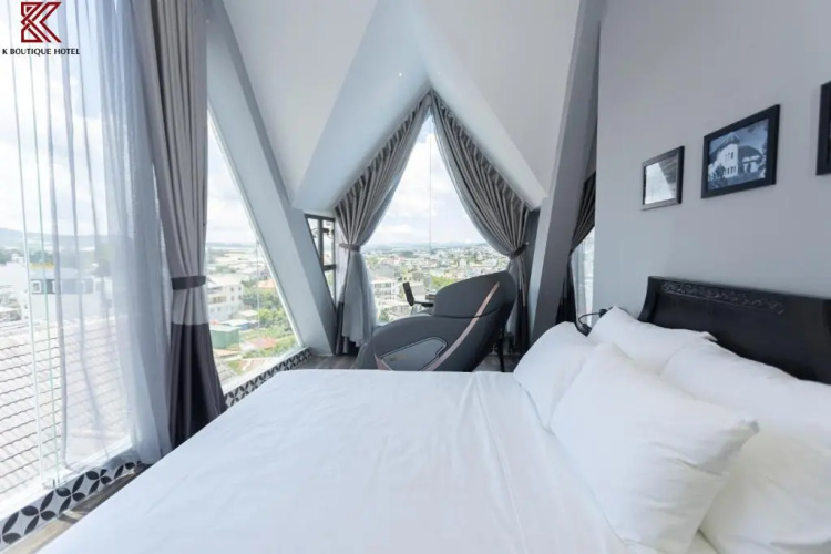 TTR Skypool View Hotel