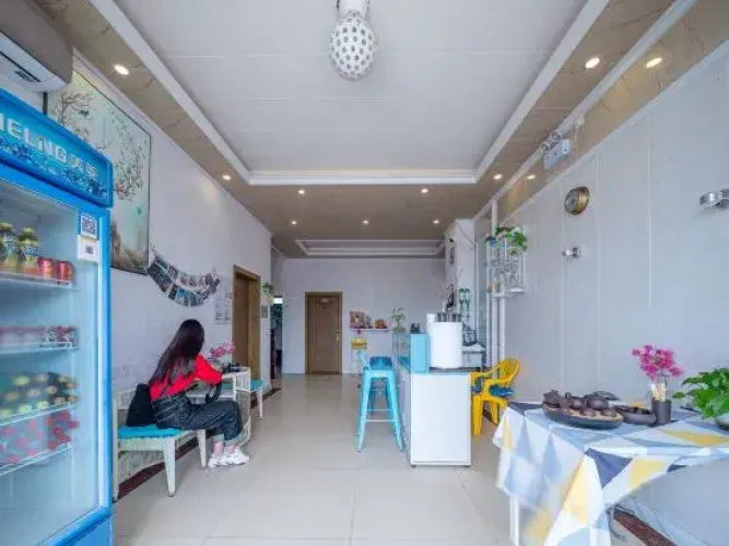 Weizhou Island Qishu Homestay