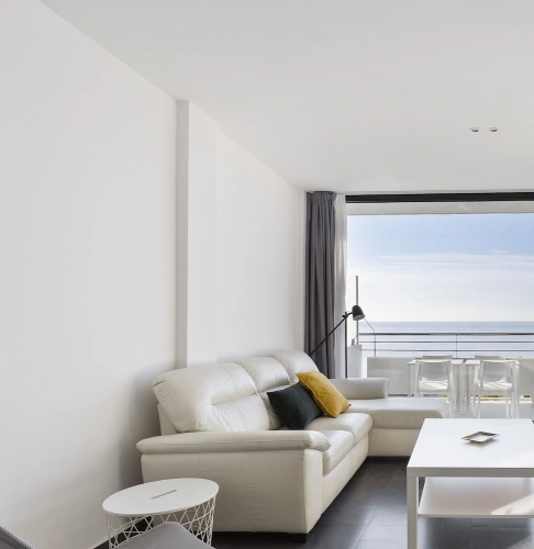 2 Bedrooms Superior Apartment beachfront