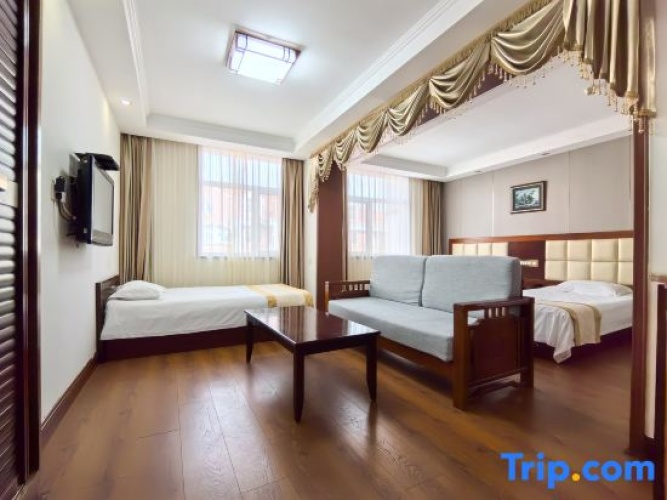 Double Suite