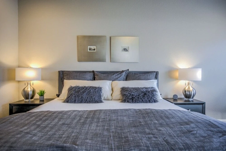 4 Bedrooms Cottage