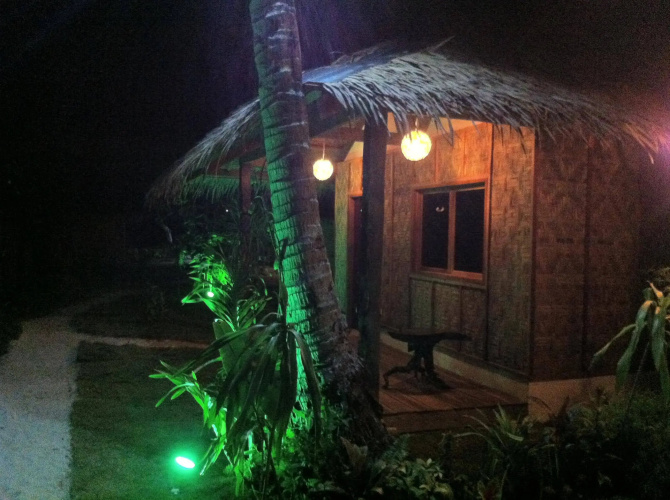 Tiki Bungalows and Bar