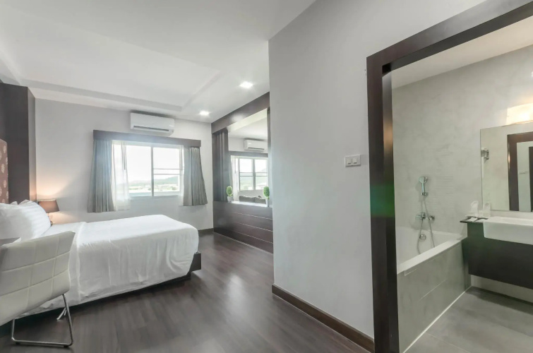 Eastpana Hotel