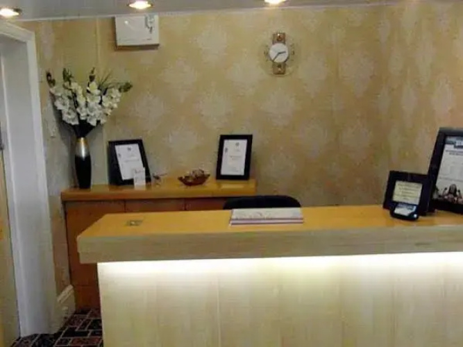 Lysander Hotel