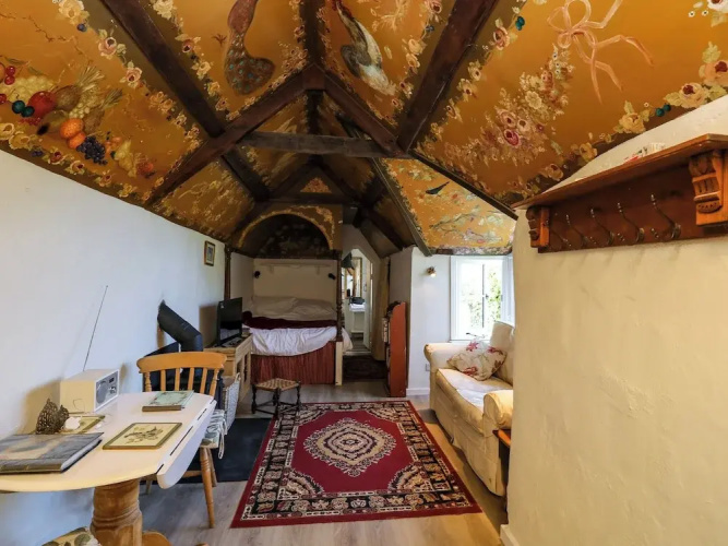 Toad Hall Cottage
