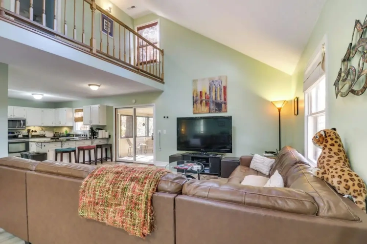 3 Bedrooms Cottage