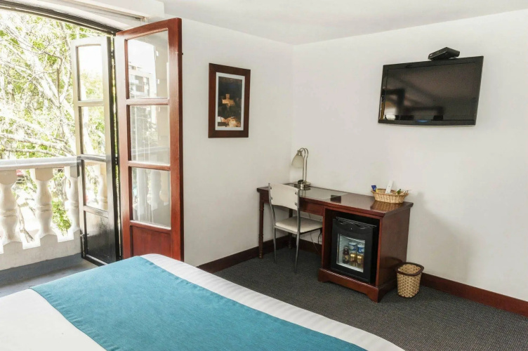 Hotel Virrey Park