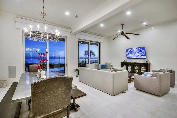 Casa del Rey by Five Star Properties