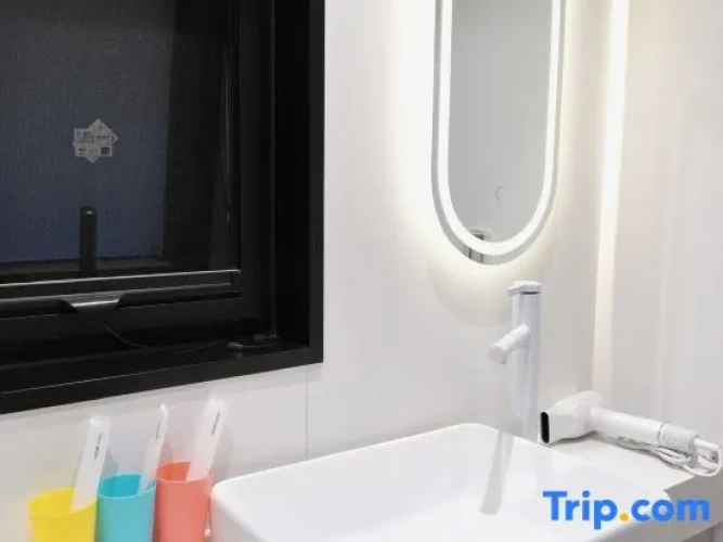 LDY　ROKUGAKUHOTEL  IRIYA 9 Min to Ueno 25Min to GINZA ROKUGAKU