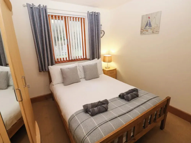 15 Sovereign House
