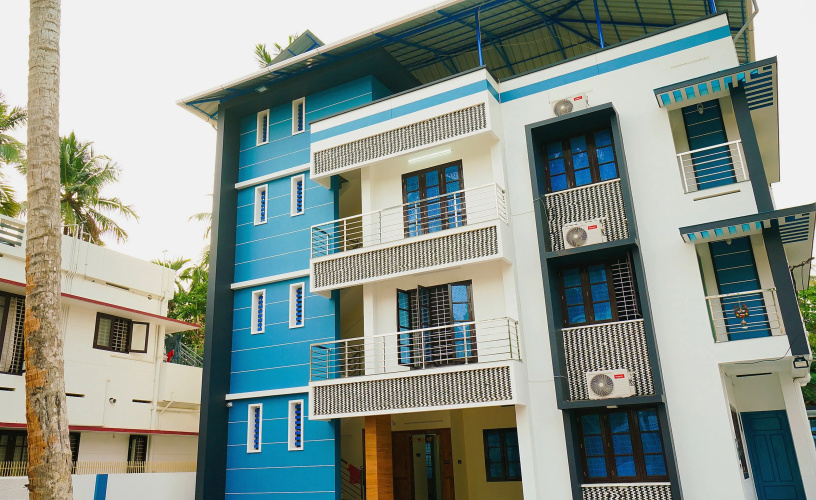 Hotel O Majestic Stays