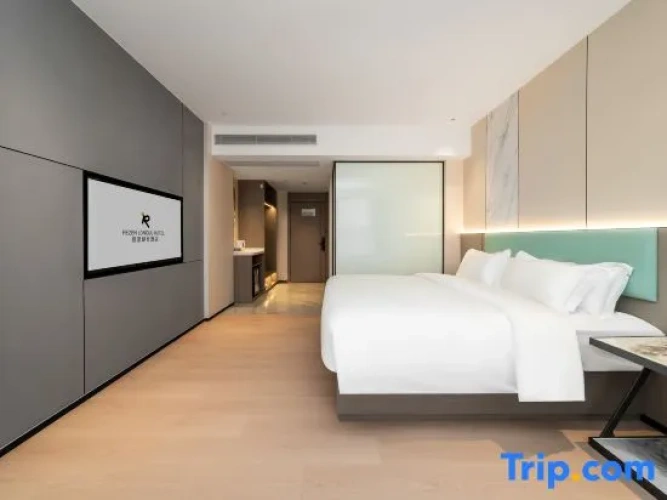 Luxury Attic Suite