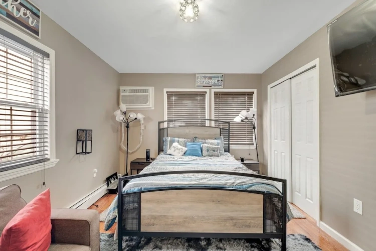 Modern Cozy 3br Home Just 10 Mins From Jfk! 3 Bedroom Residence by RedAwning