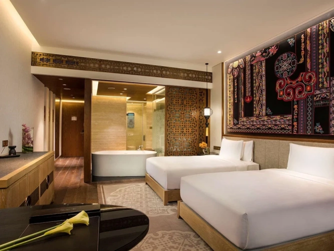 Standard Twin room with balcony
