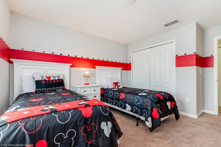 Posh and Spacious Lake View Home, Only Minutes From Disney 4bd/3ba #3pp857