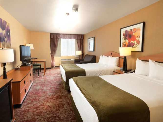 Crystal Inn Hotel & Suites Midvalley