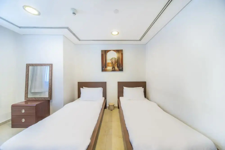 bnbme | Gold Crest Views | 2 BDR