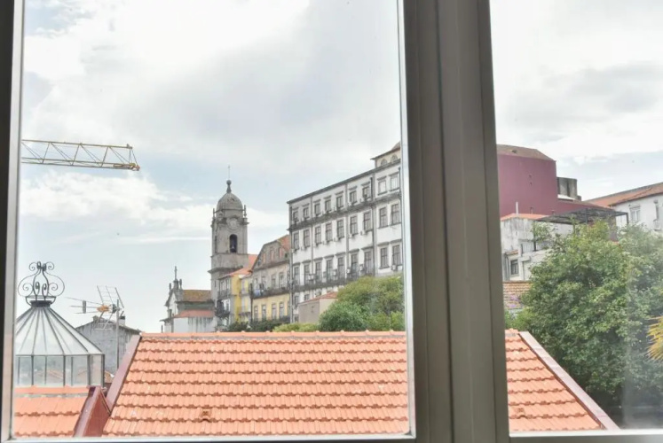 Clerigos Old Town Apartment