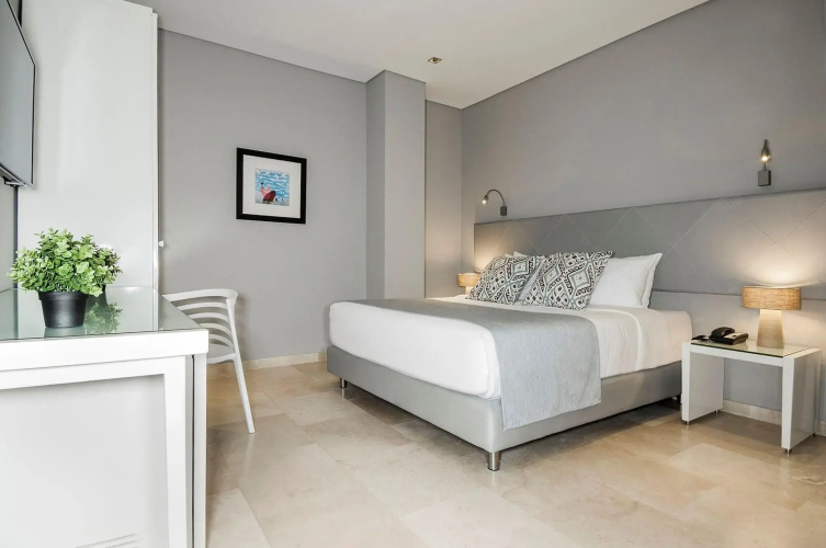 OZ Hotel