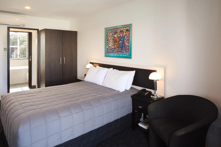 Pavilions Hotel