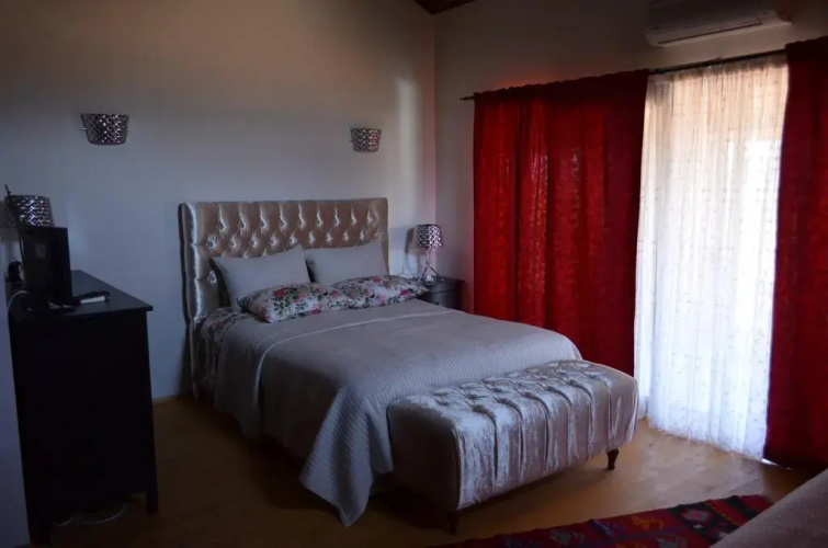Naturalife Farm Hotel
