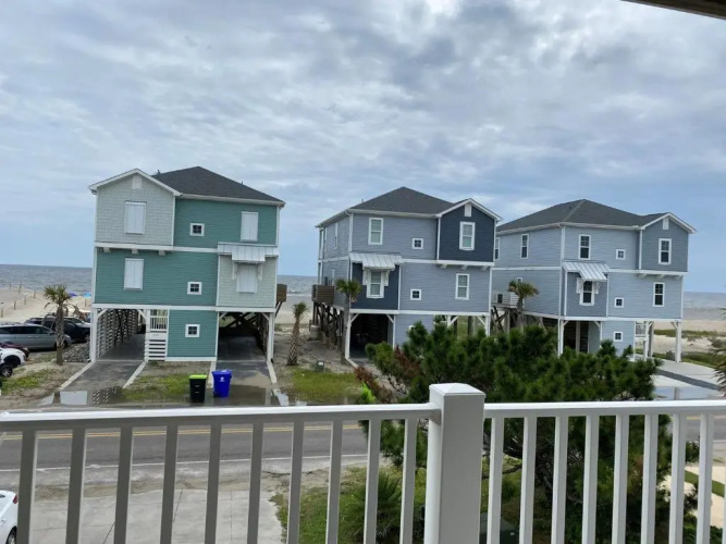 49th & Beach