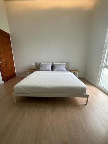 Cendhani Raras Gallery