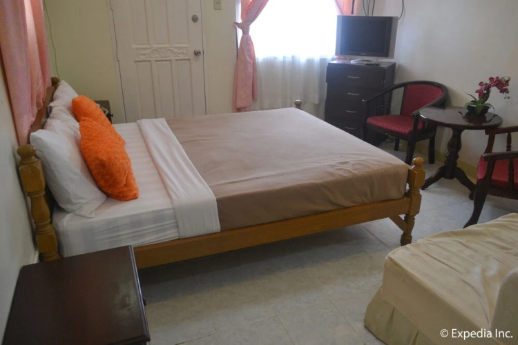 Royal Taal Inn