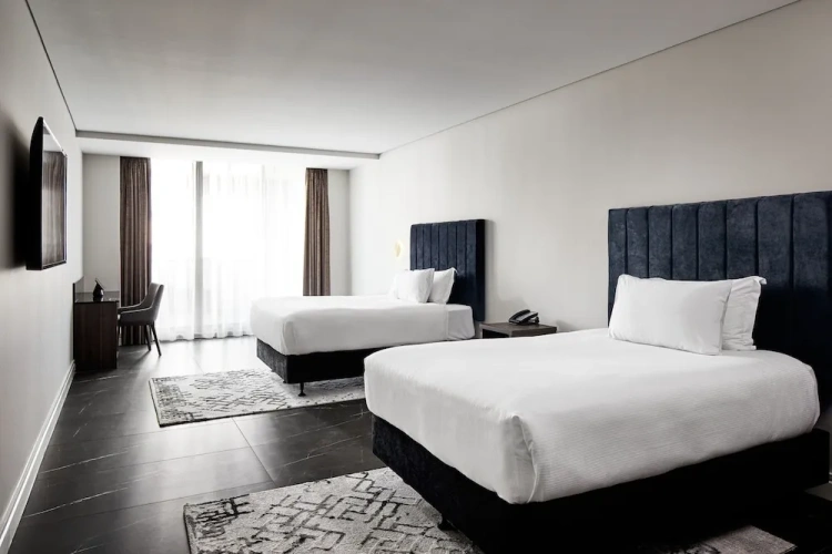 Premium Quadruple room with balcony and with park view