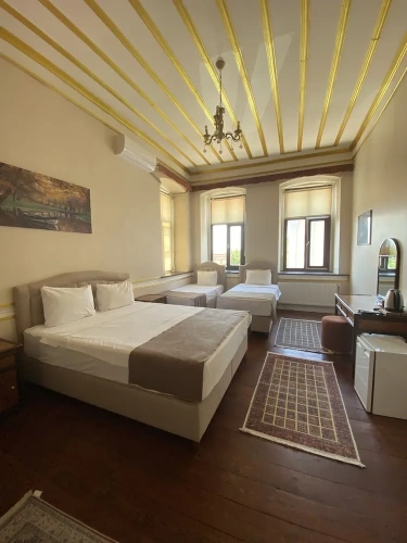 Standard Quadruple Family room