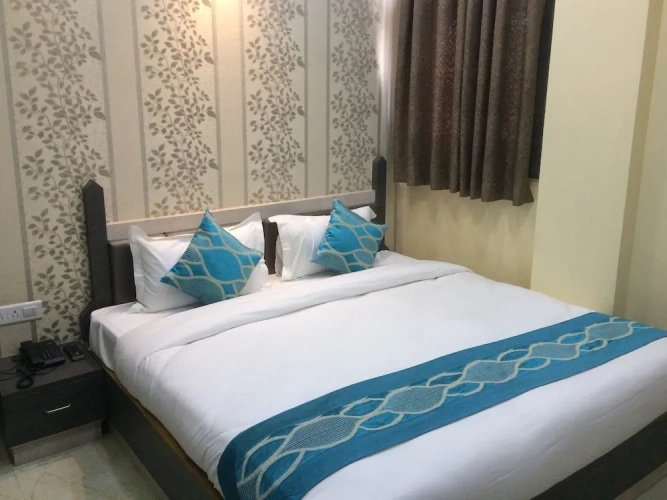 Premier room