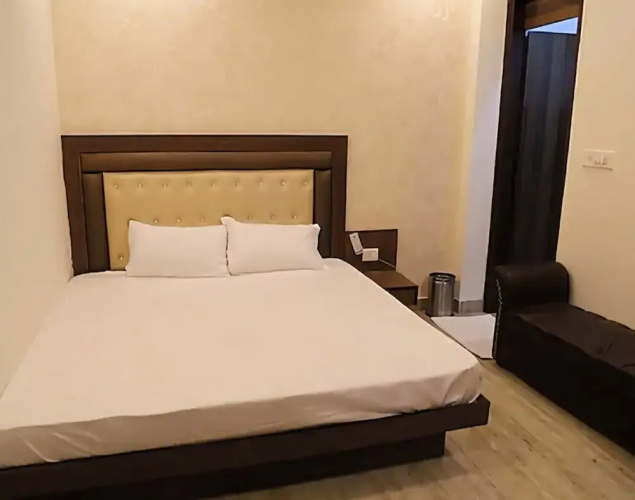 Hotel Mona Regency