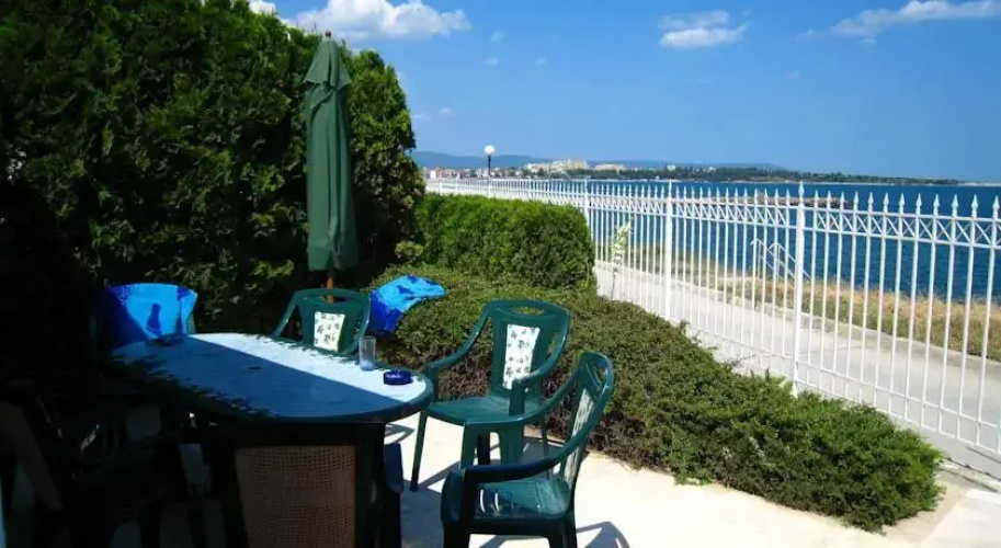 Oasis Apartment Ravda