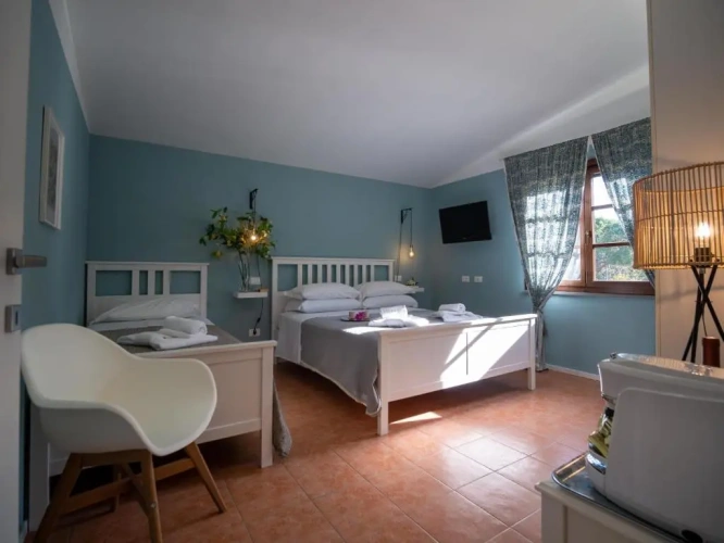 Standard Triple room