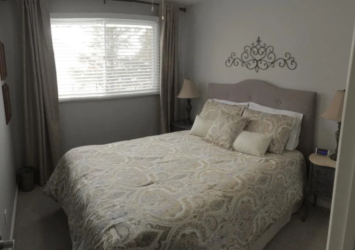 The Lamb's Den Guest House