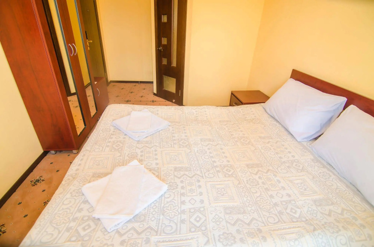 Parasat Hotel & Residence