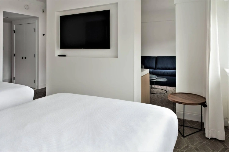 Quadruple Family Suite