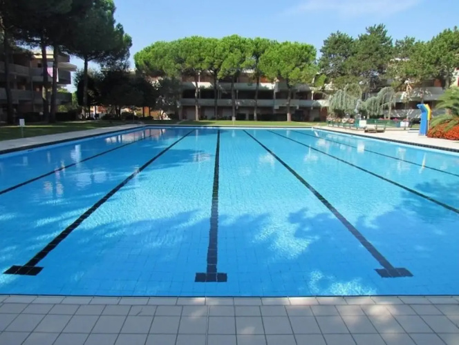 Modern Apartment With Shared Pool