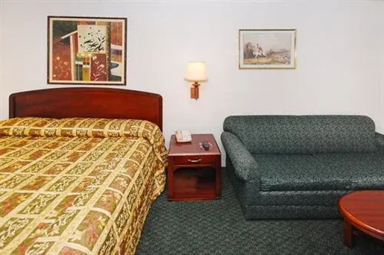 Ambassador Inn & Suites