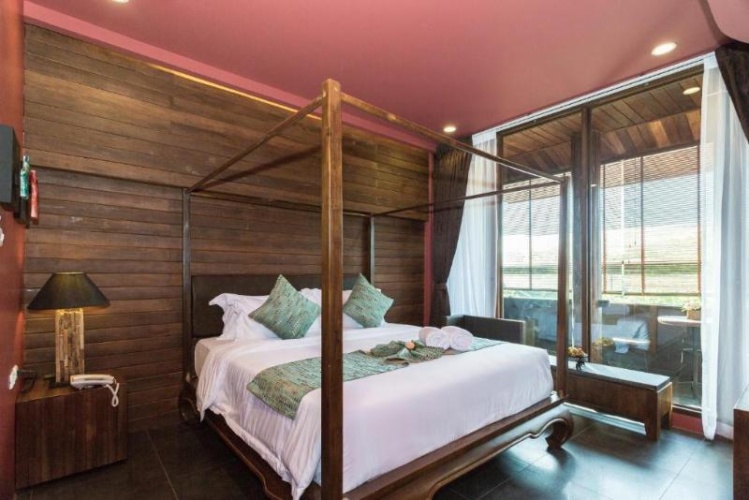 Deluxe Suite with balcony