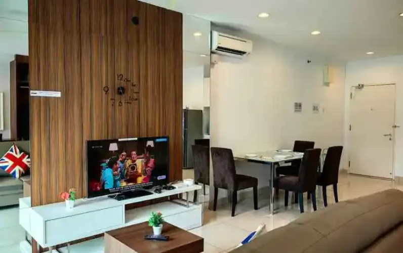 Mansion One by LS Staycation