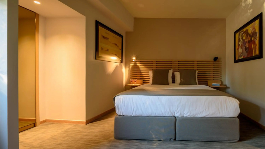 Fos DownTown Suites