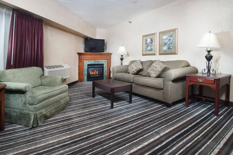 Crossroads Hotel at Huron Event Center